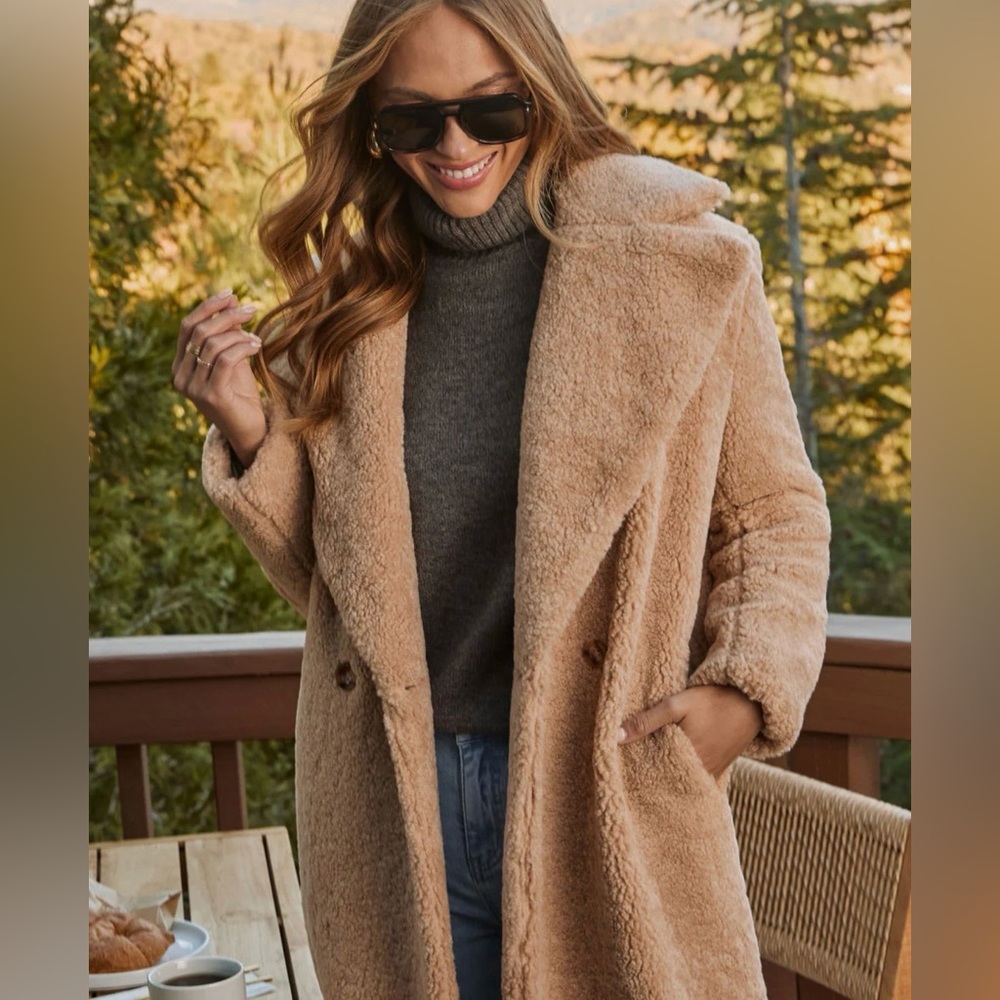 Yulissa Pocketed Teddy Coat